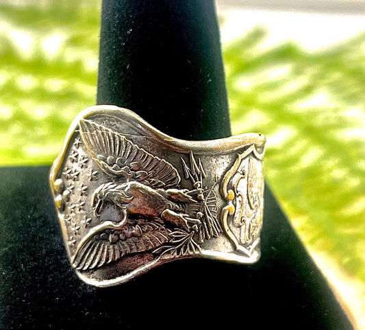 Vintage Illinois State Spoon Ring – Eagle & American Flag Silver-Plated. Size 9