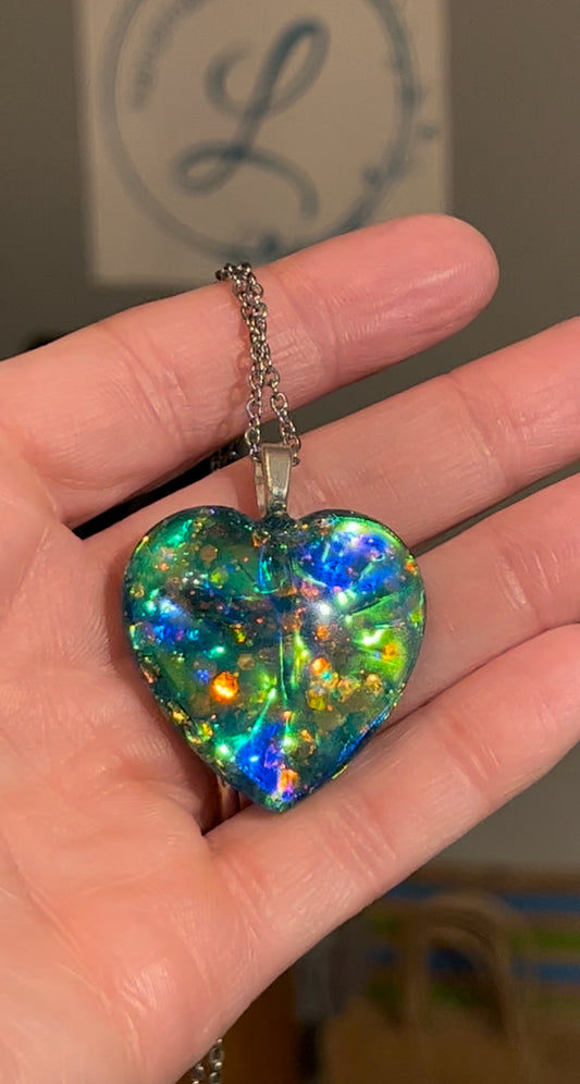 Heart Resin Iridescent Necklace